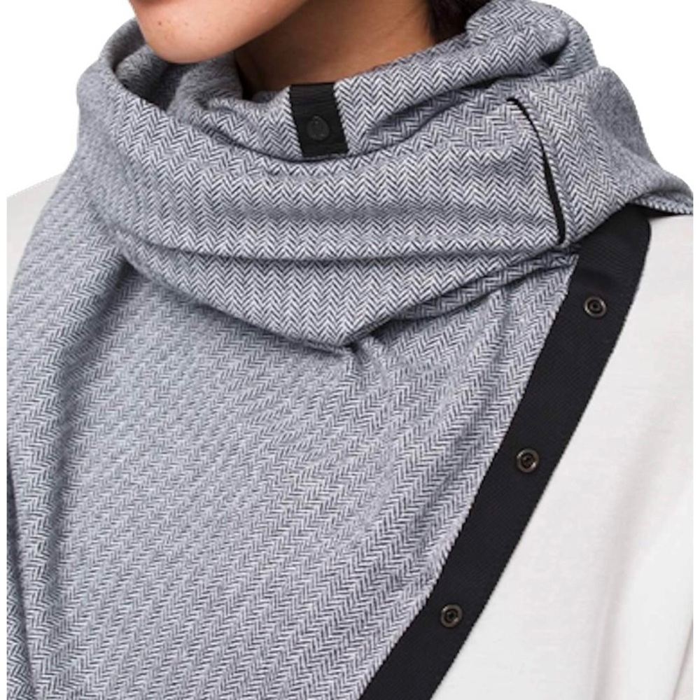 Lululemon vinyasa scarf